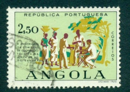 Angola-1960-Distributing-Medicine-FU-lot31110