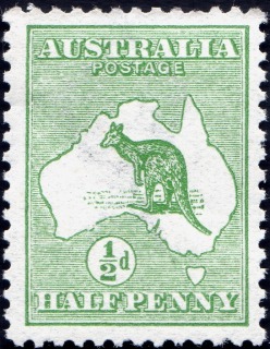 Australia-1913-Kangaroo-Map-0-5-pence-green-I-First-CR-over-A-P12-Animal