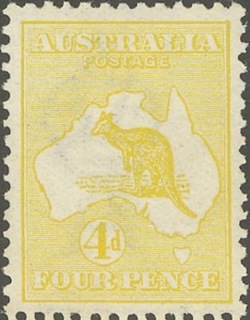 Australia-1913-Kangaroo-Map-4-pence-orange-yellow-II-First-CR-over-A-P12-Animal