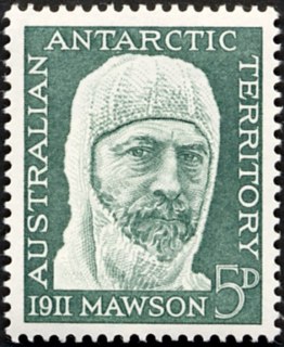 Australia-1961-Anniversary-50-of-1911-14-Australasian-Antarctic-Expedition-5-pence-Myrtle-green-P14-50-AAT-Sir-Douglas-Mawson-leader-SGA7