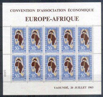 Central-African-Republic-1963-Europ-Afrique-sheetlet-creased