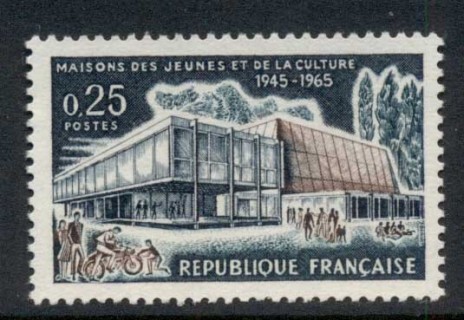 France-1965-Youth-Cultural-Centres-MUH-2