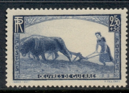 France-1940-Woman-Plowing-MUH