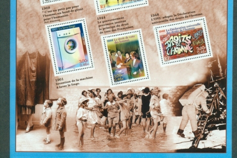 France-2000-20th-Century-Sheetlet-2-in-folder-MUH-lot36104