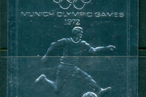 Fujeira-1972-Mi1403B-Summer-Olympics-Munich-silver-foil-embossed-IMPERF-MLH