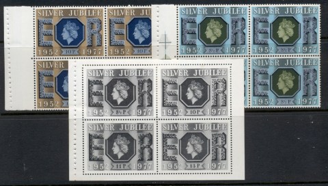 GB-1977-QEII-Silver-Jubilee-2x-booklet-panes-black-print-MUH