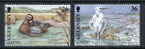 Guernsey-2001-Europa-2-birds-MUH