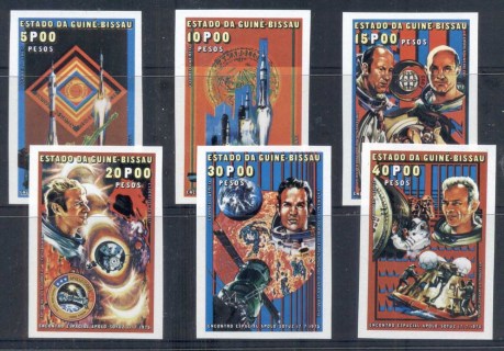 Guinea-Bissau-1975-Apollo-Soyuz-Joint-Russia-USA-Space-Project-IMPERF-MUH