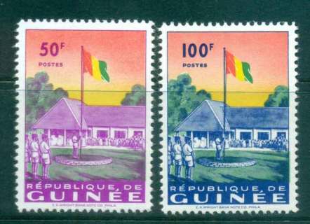 Guinee-1959 Flag Raising