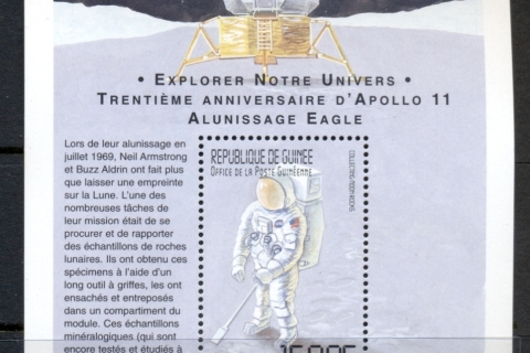 Guinee-1999 Space Exploration Cosmonauts Collecting Moon Rocks MS