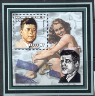 Mozambique-2002-Famous-Men-JFK-Kennedy-MS-MUH