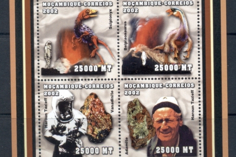 Mozambique-2002-Volcanologists