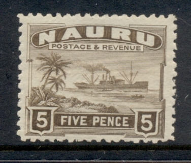 Nauru-1924-48-Freighter_2