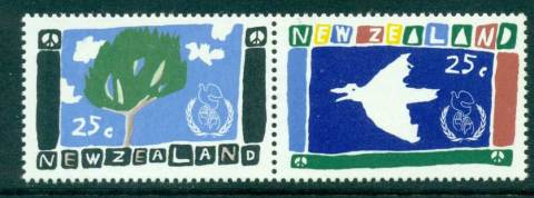 New-Zealand-1985-Int-jpg-Peace-Year-MUH-Lot28677.jpg