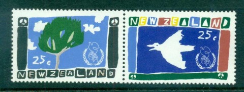 New-Zealand-1986-Intl-jpg-year-of-Peace-pr-MLH-lot71864.jpg