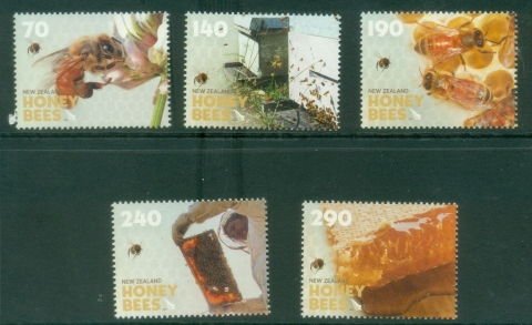 New-Zealand-2013-Honey-Bees-MUH_2