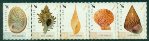 New-Zealand-2015-New-Zealand-Native-Seashells-strip-5-MUH