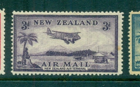 New-Zealand-1935-Air-mail-Plane-over-Landing-Field-tones-MLH-lot71538