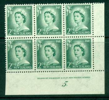 New Zealand 1956 QEII Redrawn 2d Myrtle Green Plate 5 (With Stop) Block 6