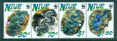 Niue-2002 WWF Small Giant Clam Str 4