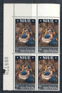 Niue-1967-Xmas-blk4-MUH