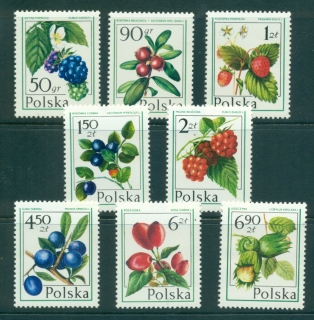 Poland-1977-Forest-Fruits-MUH-lot35700