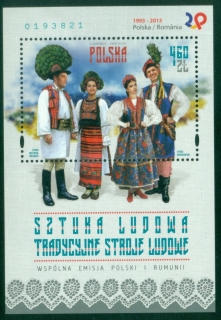 Poland-2013-Costumes-Joint-issue-Romania-MS-MUH