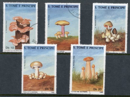 Sao-Tome-et-Principe-1988-Funghi-Mushrooms-CTO