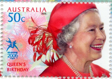 Australia-2005-Queens-Birthday-2005-50-cent-Multi-P13-86-x-14-6-The-Queen-in-red-on-pink-bloom-of-native-plant-Eucalyptus-leocoxylon-at-the-Commonwealth-Heads-of-Government-Meet