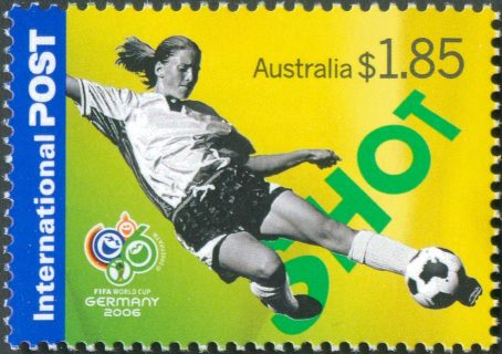 Australia-2006-Soccer-in-Australia-1-85-dollar-Multi-P13-86-x-14-60-Player-stretching-for-left-foot-kick