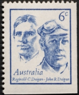 Australia-1970-Famous-Australians-III-6-cent-blue-P15x14-Duigan-brothers-2-pioneer-aviators-SG479