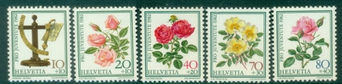 Switzerland-1982-Pro-Juventute-Stamp-Day-Roses-MUH