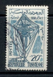 Tunisia-1959-Woman-Opening-Veil-20m-FU