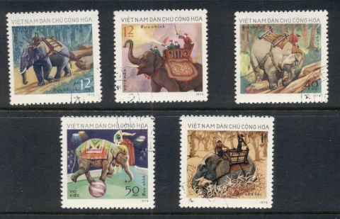 Vietnam-1974-Elephants-CTO