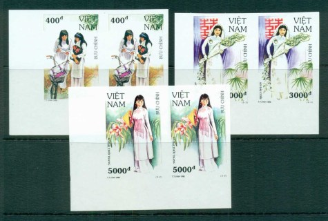 Vietnam-1995-Costumes-IMPERF-prs-MUH-lot82820