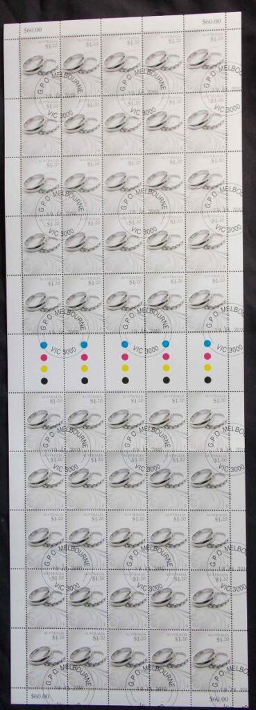 Australia-2010-1-jpg-20-Greetings-Rings-CTO-Sheet-FV-60-lot48924.jpg